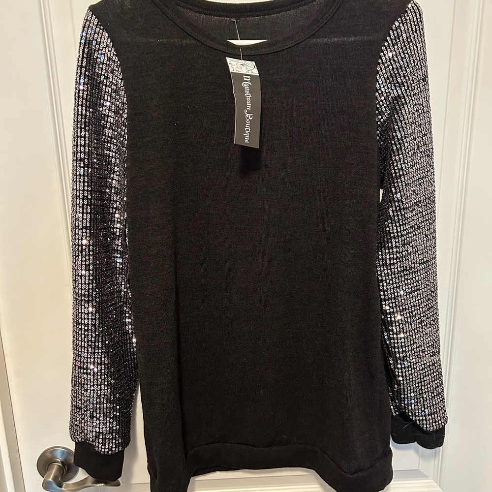 Beautiful sweater from Mainstream Boutique